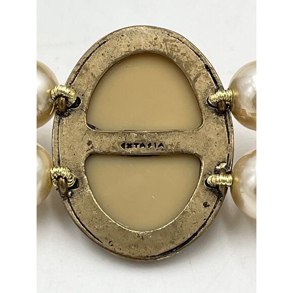 Extasia Signed Vintage Cream Faux Pearl Two Strand Yellow Shell Cameo Necklace - Picture 5 of 15